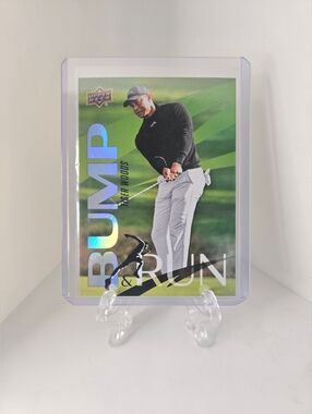 Tiger Woods 'Bump & Run' Holographic Golf Card